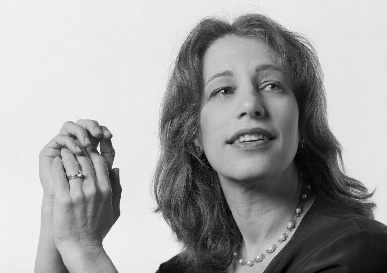 Susan Kare – Designing the GUI of the Apple Macintosh (and much more)